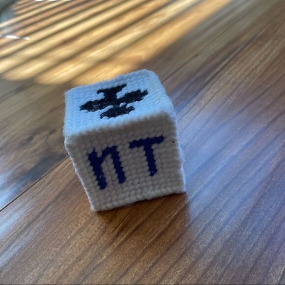 Hand Stitched Vintage Card Game Die - Picture 3 of 3